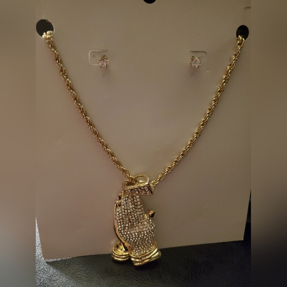 Praying hands medallion and chain. Unisex